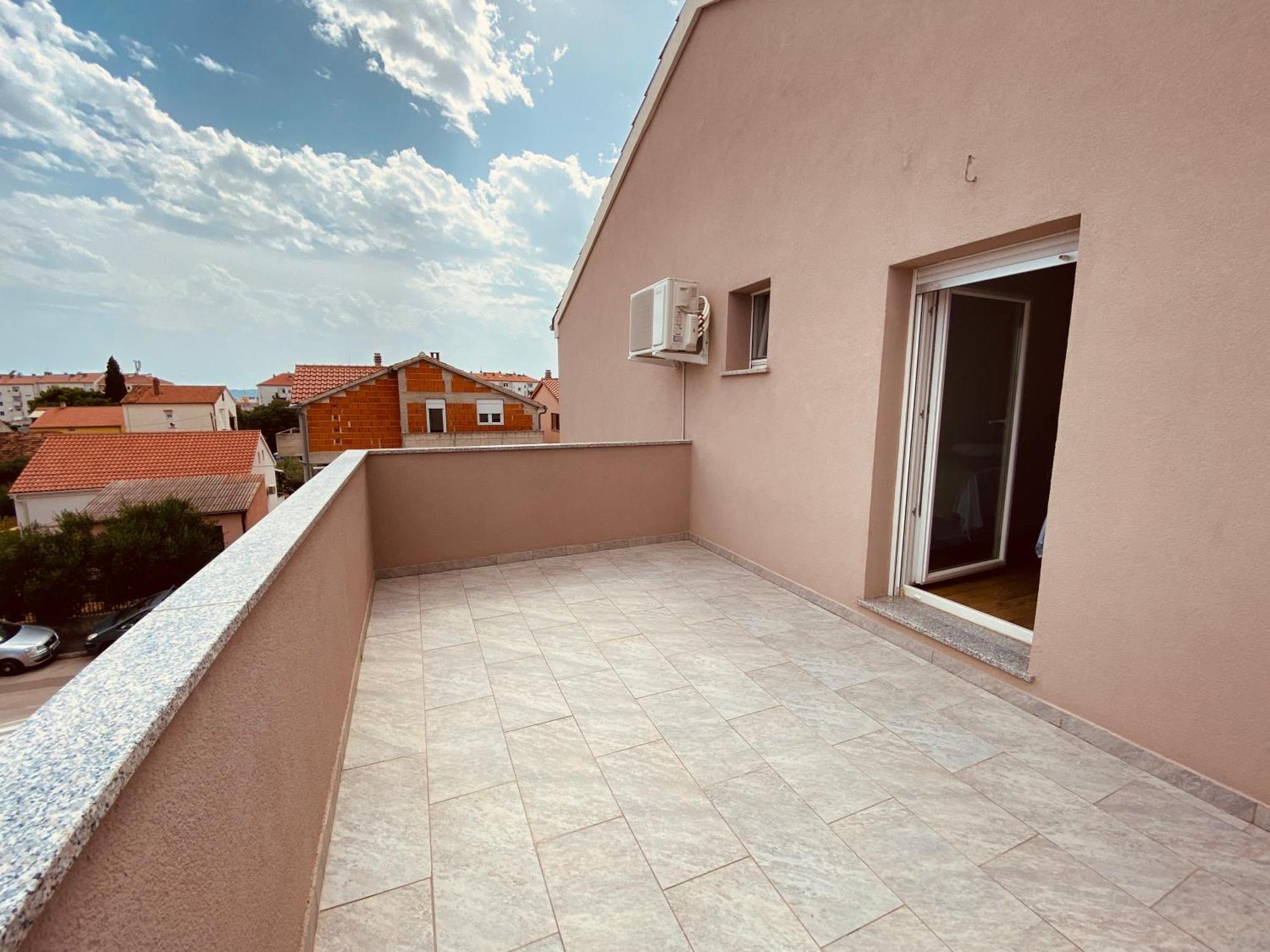 West * Zadar